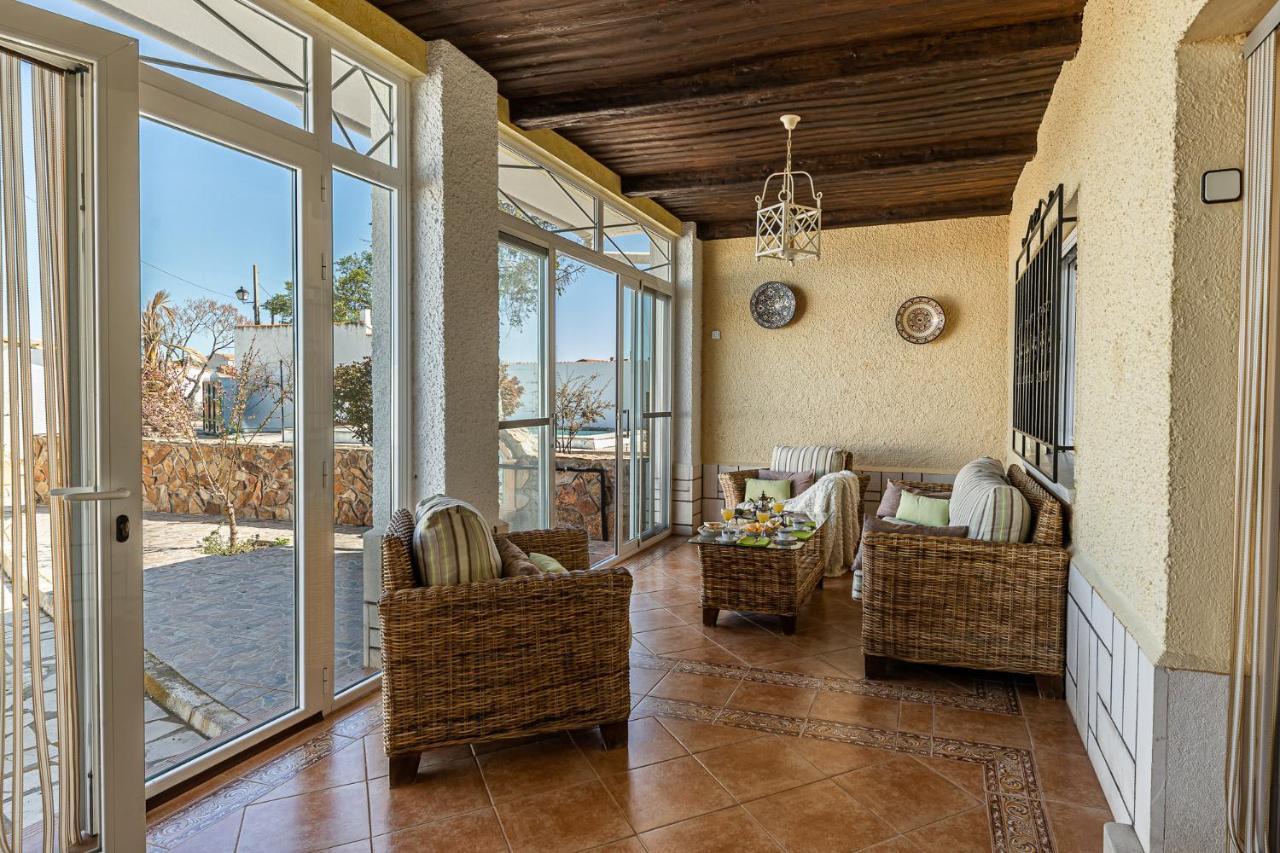 Waou Deluxe Cottage Titulcia Bagian luar foto