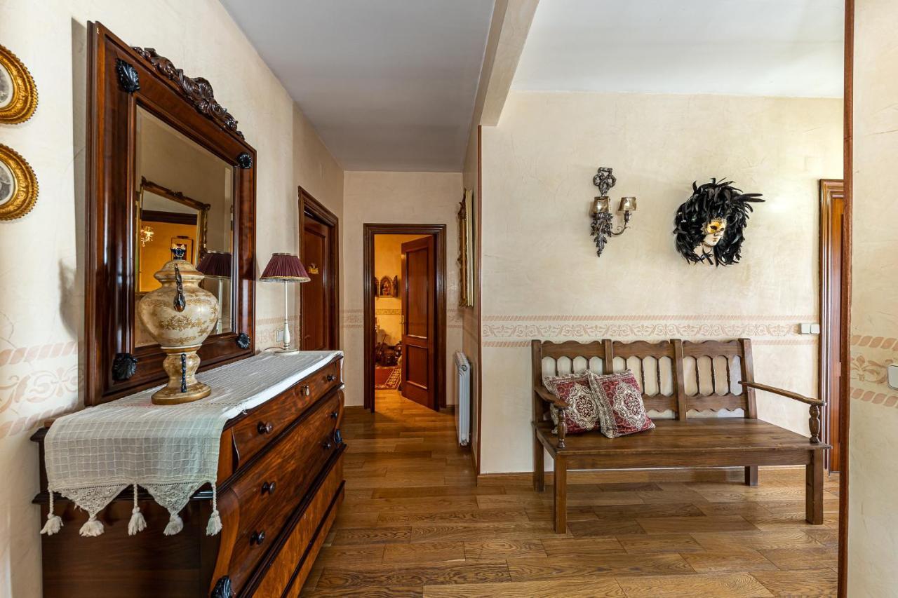 Waou Deluxe Cottage Titulcia Bagian luar foto