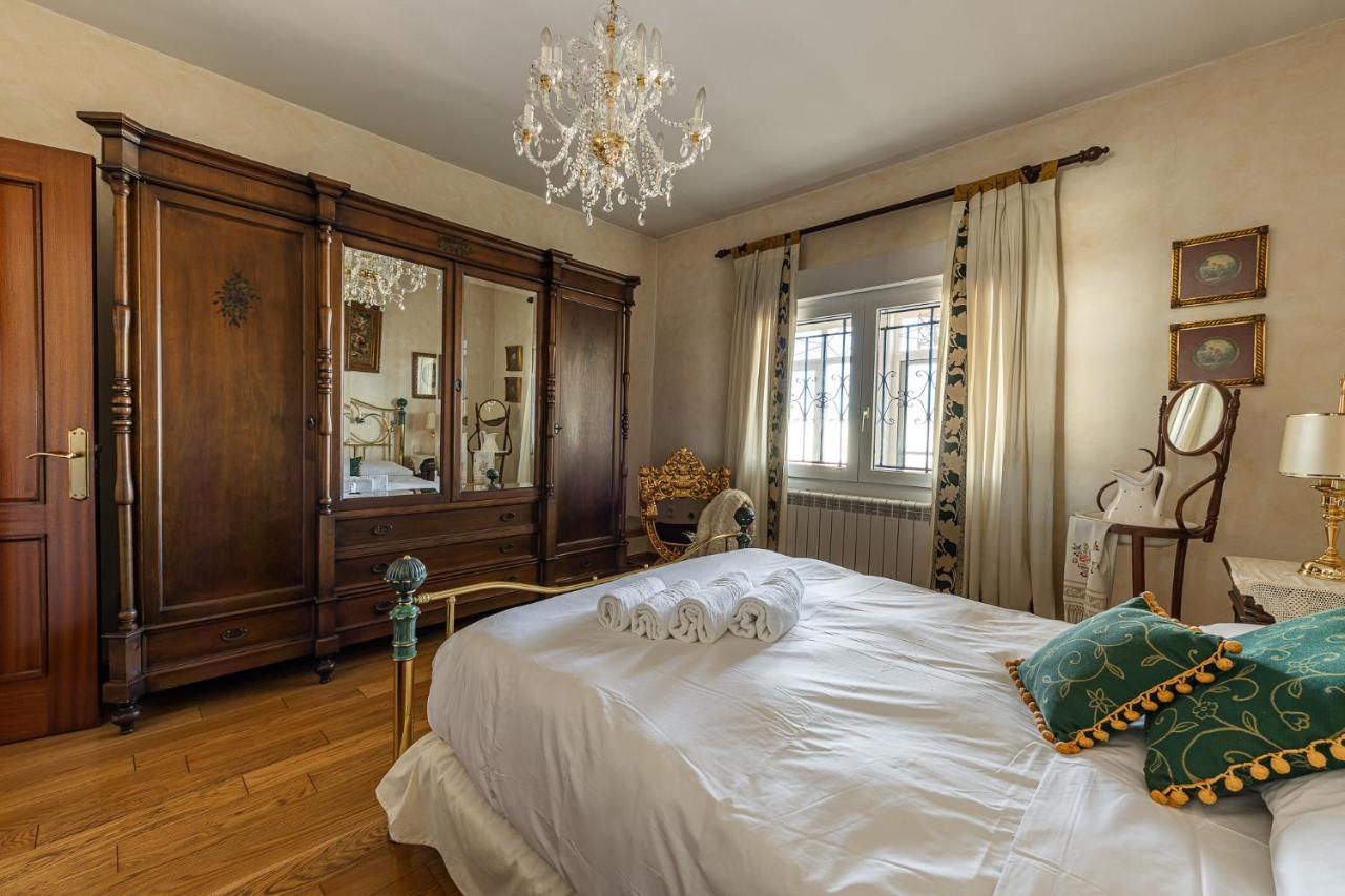 Waou Deluxe Cottage Titulcia Bagian luar foto