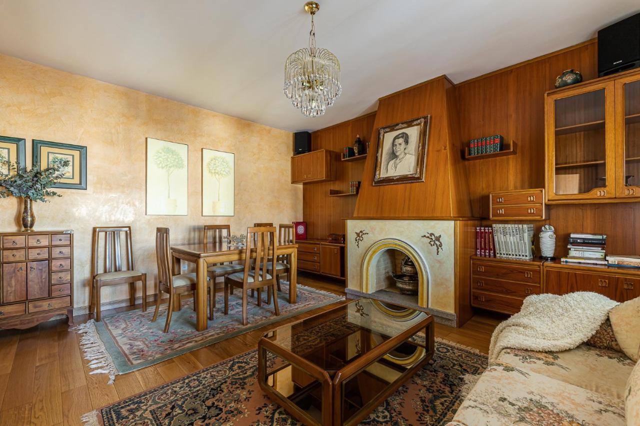 Waou Deluxe Cottage Titulcia Bagian luar foto