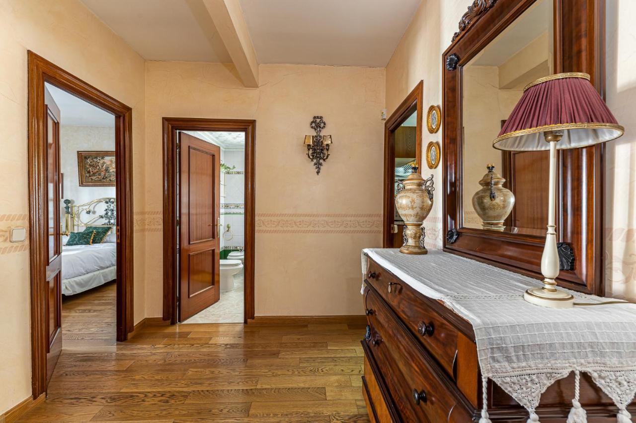 Waou Deluxe Cottage Titulcia Bagian luar foto